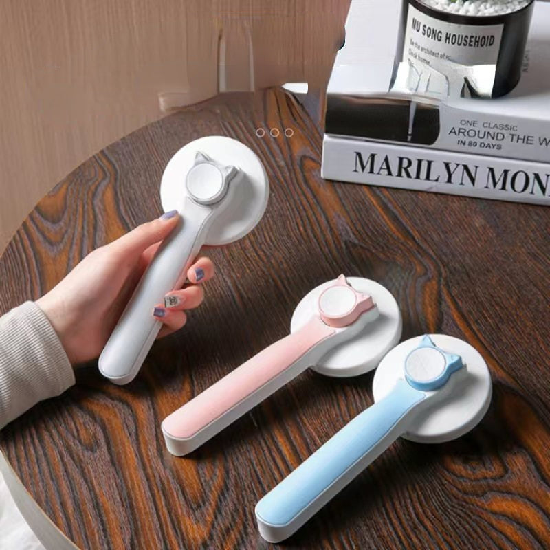 CleaniePet – Self-Cleaning Brush for Easy Grooming