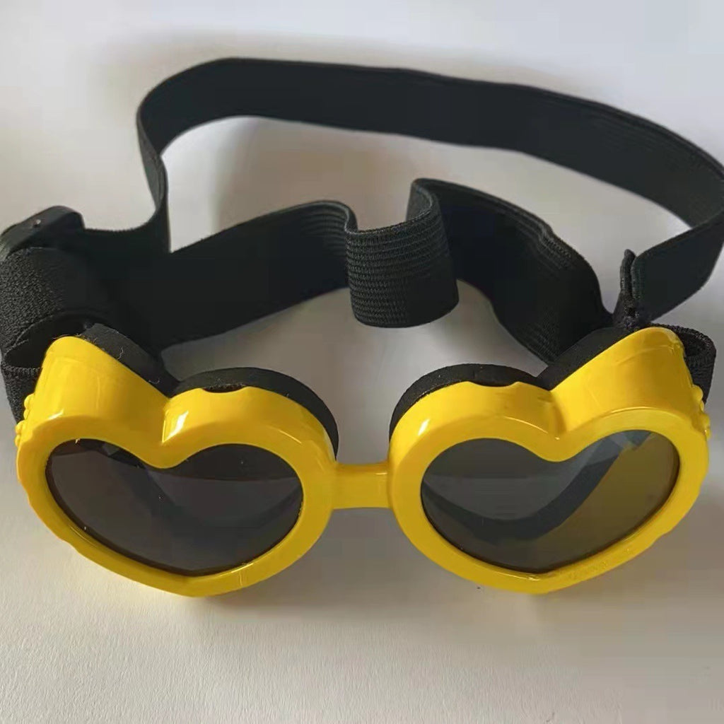 EyeGuard – Windproof Glasses for Pets