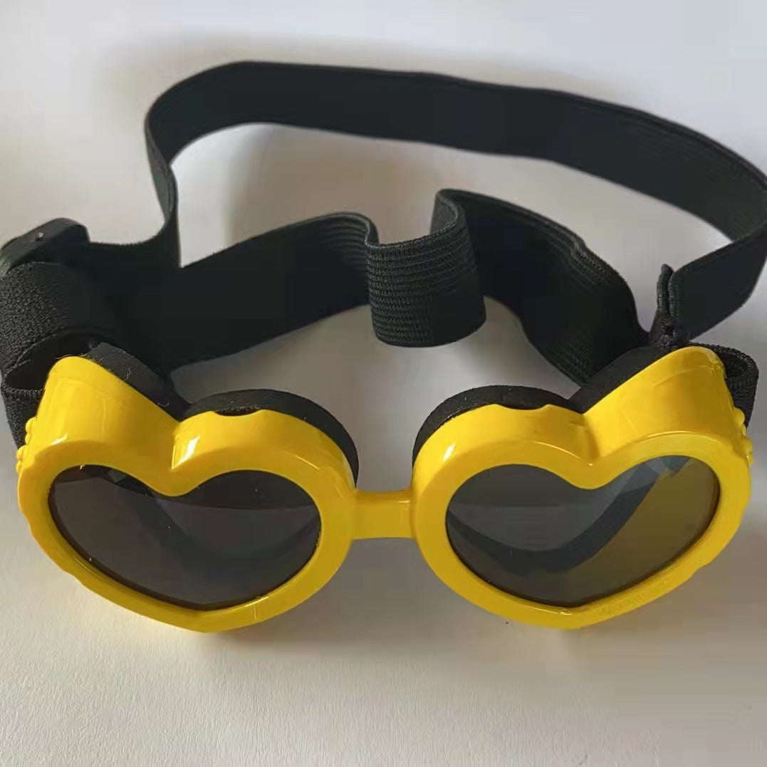 EyeGuard – Windproof Glasses for Pets